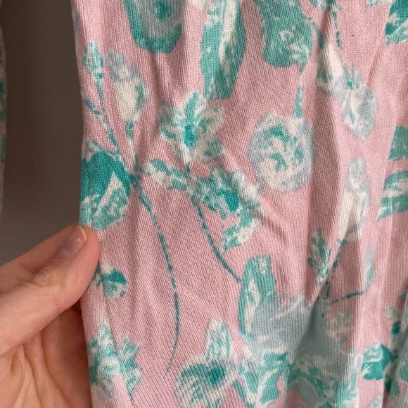 Guess Spring Back Scoop Top, S - Picture 9 of 13